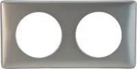 068902